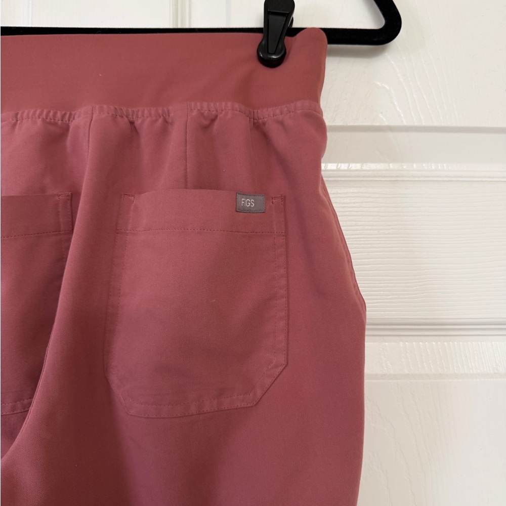 FIGS High Waisted Yola Skinny Scrub Pants | Size XS Petite - Picture 4 of 9